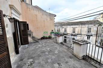 Vendita Casa Indipendente, Ragusa