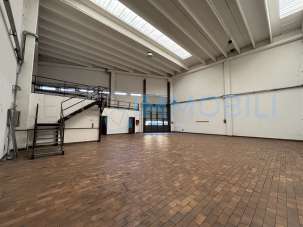 Affitto Capannone, Lecco