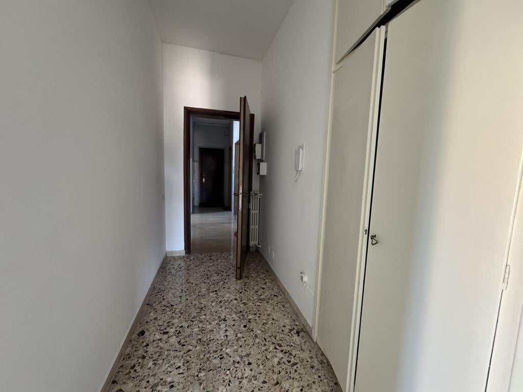 Affitto Appartamento, Muggio foto