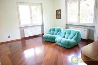 Sale Villa, Cavenago di Brianza Sale Villa, Cavenago di Brianza