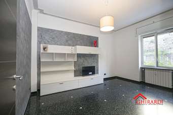 Affitto Quadrivani, Genova Affitto Quadrivani, Genova