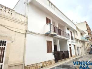 Venta Cuatro habitaciones, Adelfia