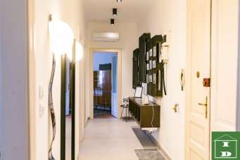 Renta Trivani, Trieste Renta Trivani, Trieste