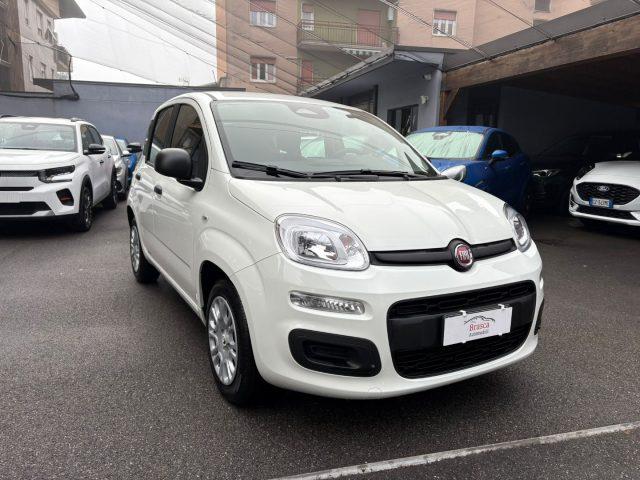 FIAT Panda Elettrica/Benzina 2025 usata, Milano foto