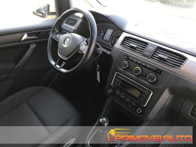 VOLKSWAGEN Caddy Benzina 2018 usata, Modena foto