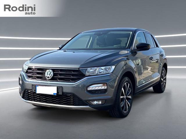 VOLKSWAGEN T-Roc Benzina 2019 usata, Verona foto