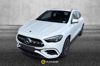 MERCEDES-BENZ GLA 200 Elettrica/Benzina 2024 usata