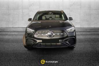 MERCEDES-BENZ GLA 180 Diesel 2024 usata