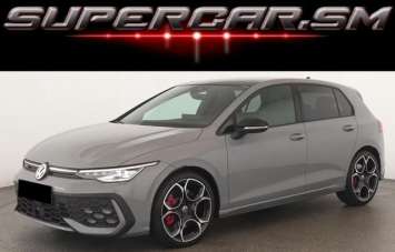 VOLKSWAGEN Golf Benzina 2025 usata, Rimini