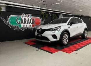 RENAULT Captur Elettrica/Benzina 2022 usata RENAULT Captur Elettrica/Benzina 2022 usata