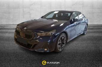 BMW 520 Elettrica/Diesel 2024 usata