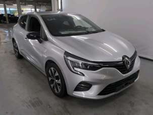 RENAULT Clio Benzina 2022 usata