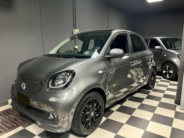 SMART ForFour Benzina 2019 usata, Milano foto
