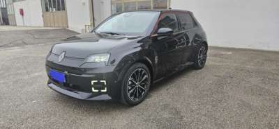 RENAULT R 5 Elettrica 2025 usata, Pesaro e Urbino RENAULT R 5 Elettrica 2025 usata, Pesaro e Urbino