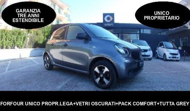 SMART ForFour Benzina 2018 usata, Caserta foto