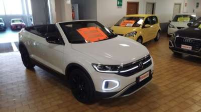 VOLKSWAGEN T-Roc Benzina 2022 usata VOLKSWAGEN T-Roc Benzina 2022 usata