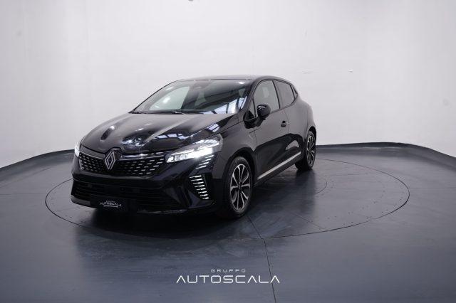 RENAULT Clio Benzina 2024 usata, Napoli foto