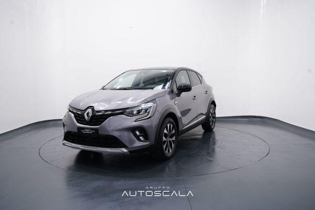 RENAULT Captur Benzina 2024 usata, Napoli foto