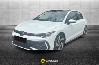 VOLKSWAGEN Golf Benzina 2024 usata