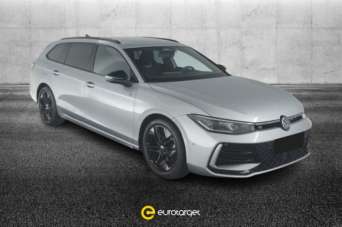 VOLKSWAGEN Passat Diesel 2024 usata