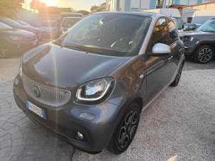 SMART ForFour Benzina 2017 usata, Roma