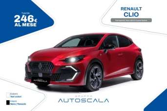 RENAULT Clio Elettrica/Benzina usata, Napoli