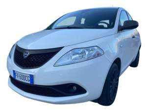 LANCIA Ypsilon Benzina 2019 usata LANCIA Ypsilon Benzina 2019 usata