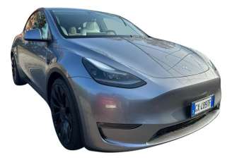 TESLA Model Y Elettrica 2024 usata