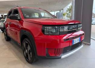 FIAT Grande Panda Elettrica/Benzina 2025 usata, Treviso