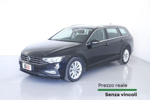 VOLKSWAGEN Passat Variant Diesel 2020 usata, Padova foto