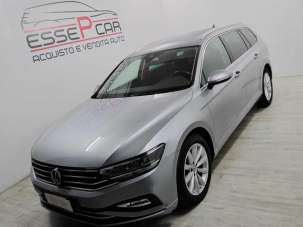 VOLKSWAGEN Passat Variant Diesel 2019 usata, Varese