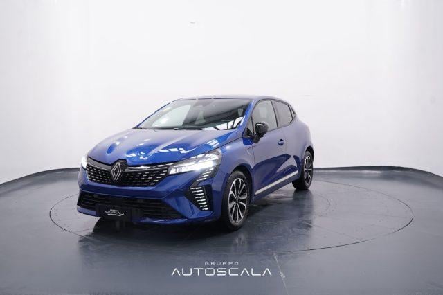 RENAULT Clio Benzina 2024 usata, Napoli foto