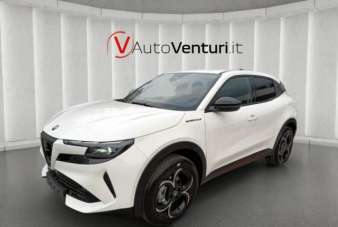 ALFA ROMEO Junior Elettrica/Benzina 2024 usata, Viterbo