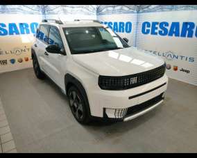 FIAT Grande Panda Elettrica/Benzina 2025 usata, Italia