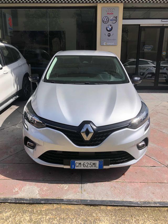 RENAULT Clio Benzina 2023 usata, Roma foto