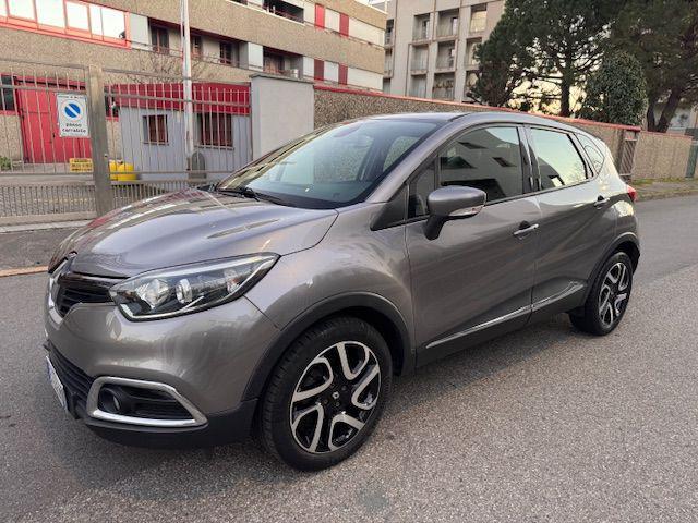 RENAULT Captur Benzina 2013 usata, Milano foto