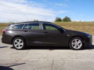 OPEL Insignia Diesel 2022 usata