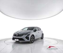 RENAULT Clio Benzina/GPL 2024 usata