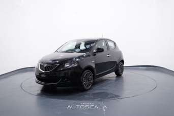 LANCIA Ypsilon Elettrica/Benzina 2022 usata, Napoli