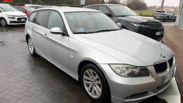 BMW 320 Diesel 2008 usata, Treviso foto