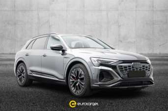 AUDI Q8 e-tron Elettrica 2023 usata