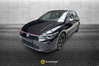 VOLKSWAGEN Golf Benzina 2022 usata