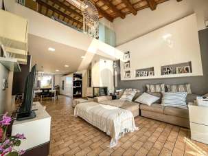 Venta Pentavani, Jesi