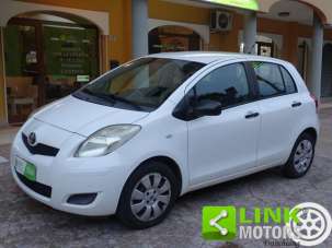 TOYOTA Yaris Benzina 2011 usata, Cagliari