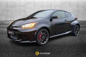 TOYOTA Yaris Benzina 2024 usata