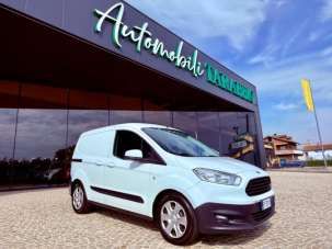 FORD Transit Courier Benzina 2017 usata, Asti FORD Transit Courier Benzina 2017 usata, Asti