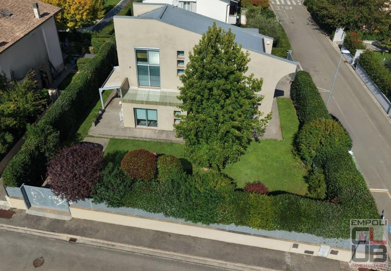 casa indipendente in vendita a Fucecchio