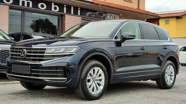 VOLKSWAGEN Touareg Diesel 2024 usata, Brescia foto