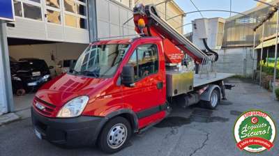 IVECO Ecodaily Diesel 2009 usata, Milano