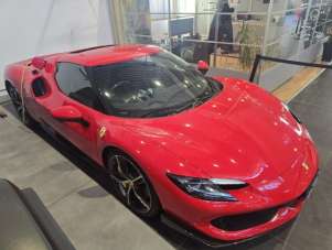 FERRARI 296 GTB Elettrica/Benzina 2025 usata, Trapani